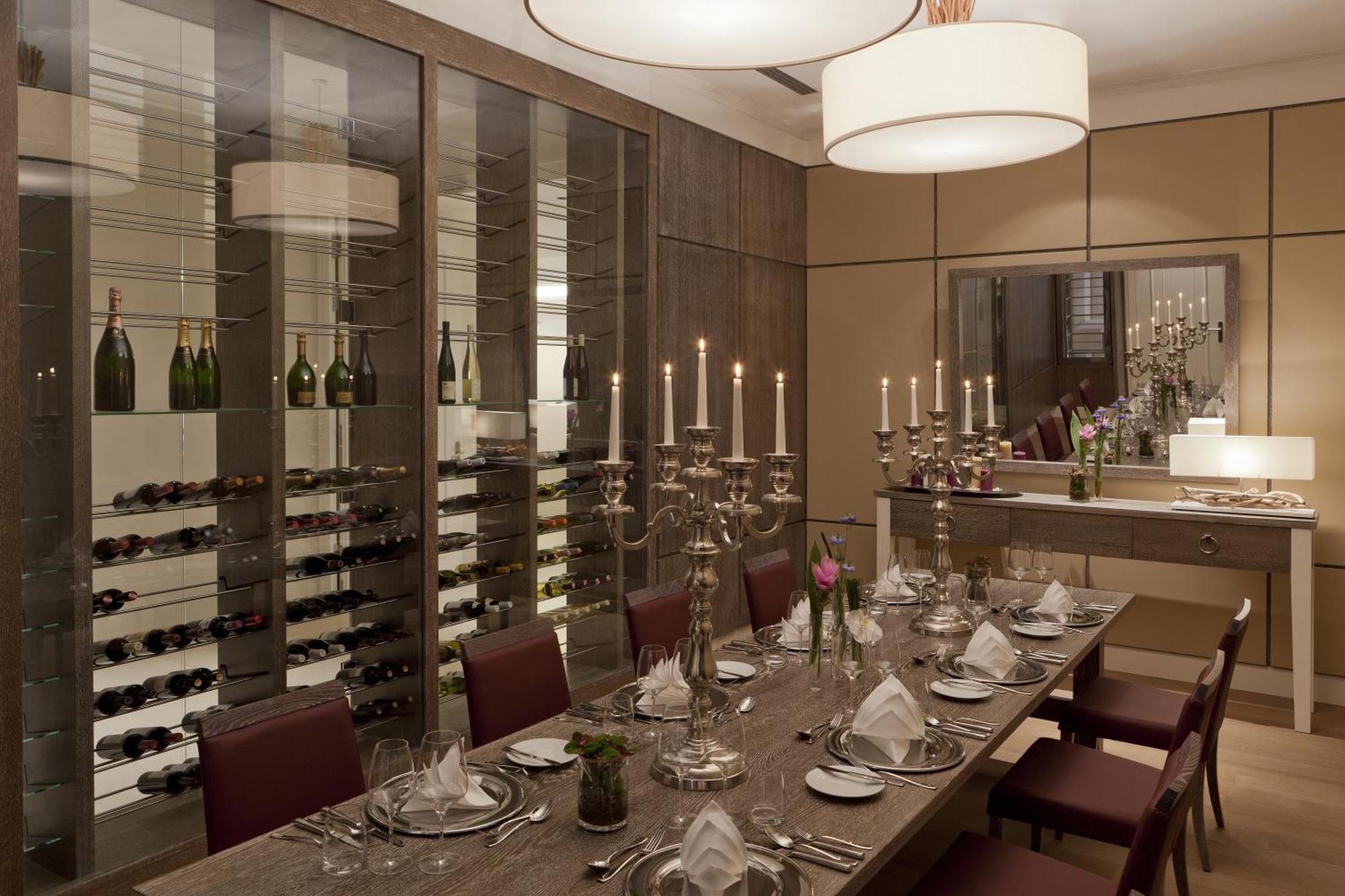 Steigenberger Grandhotel & Spa Heringsdorf Ресторан фото The Wine Room