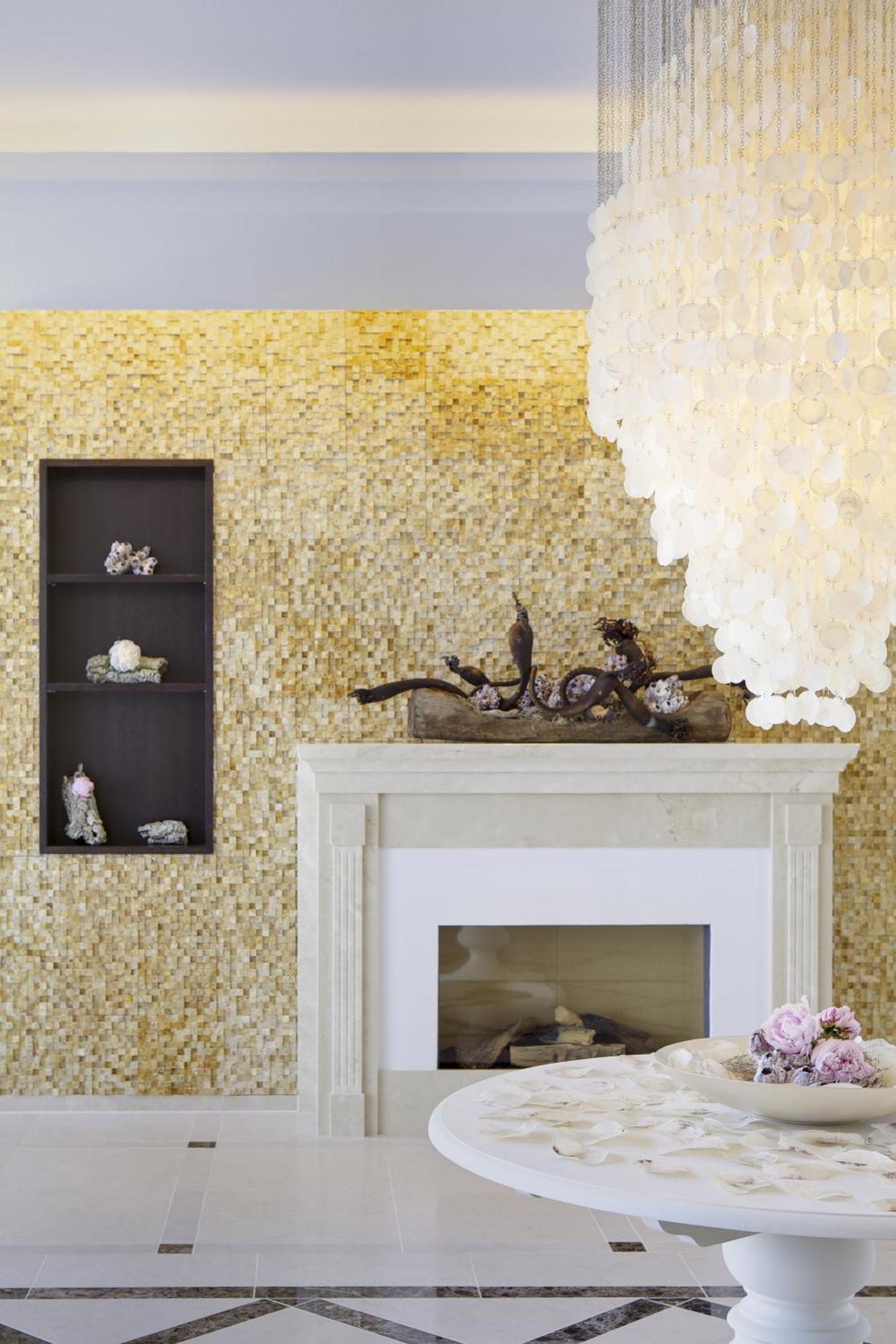 Steigenberger Grandhotel & Spa Heringsdorf Екстер'єр фото Gold leafing on a wall