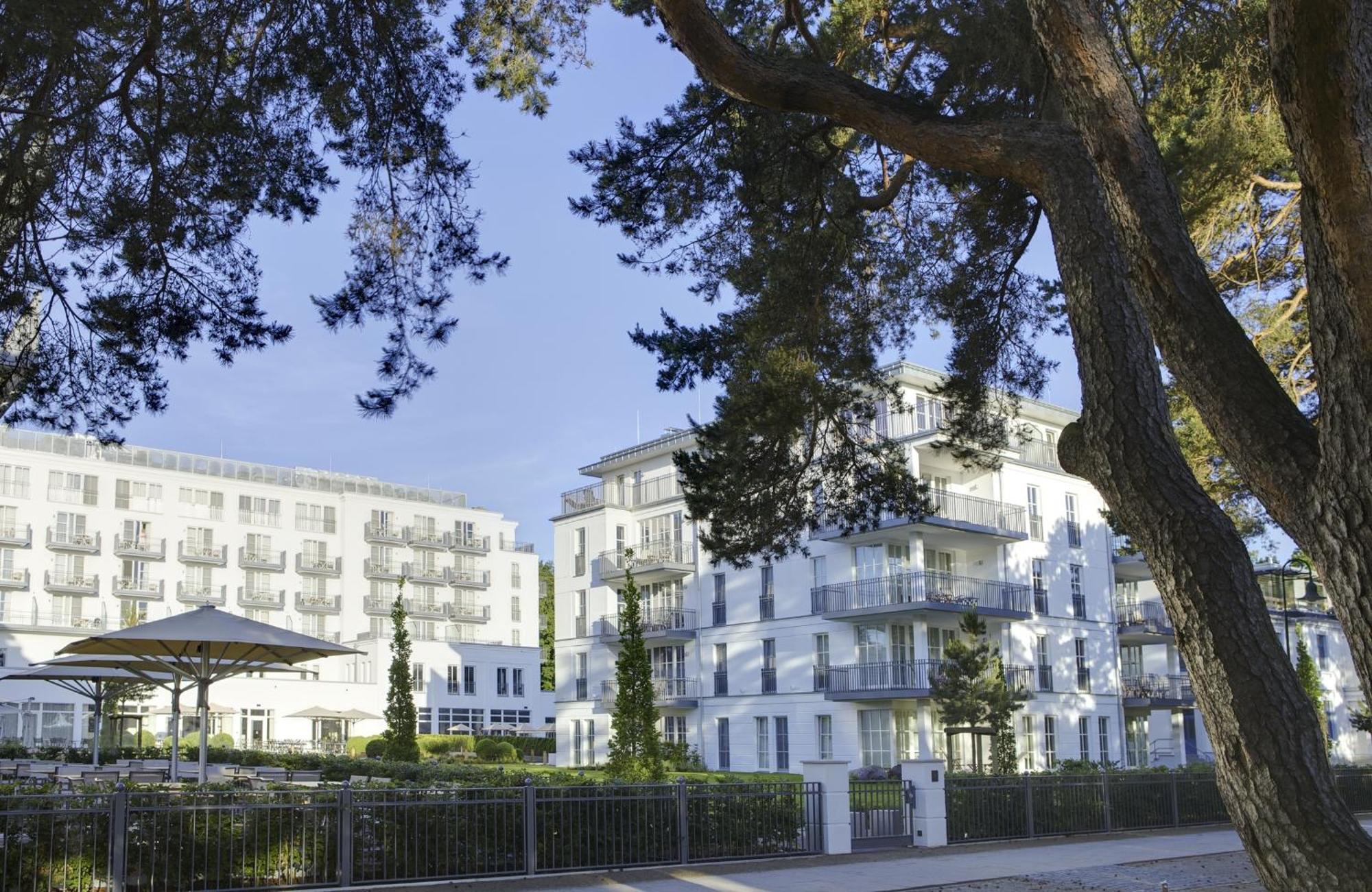 Steigenberger Grandhotel & Spa Heringsdorf Екстер'єр фото The new residential buildings