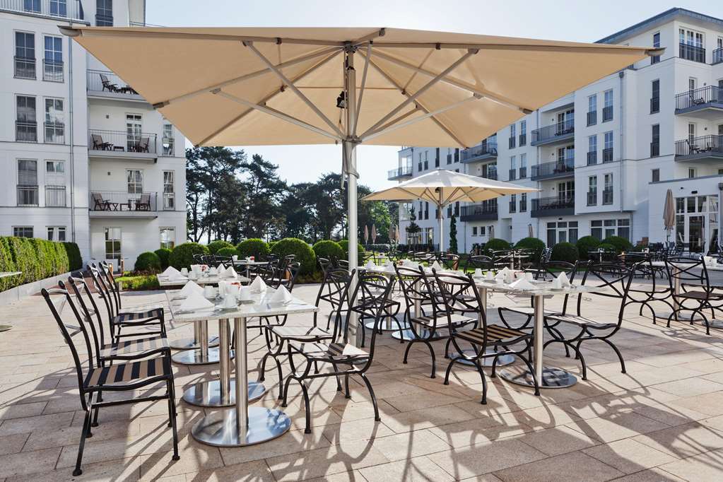 Steigenberger Grandhotel & Spa Heringsdorf Ресторан фото The hotel's outdoor restaurant